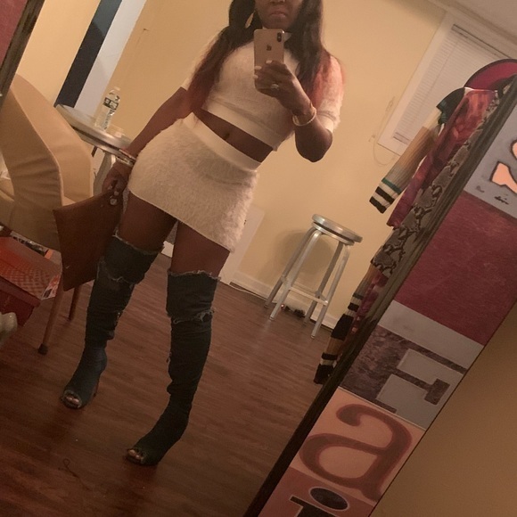 Black two piece petite set - Picture 6 of 10